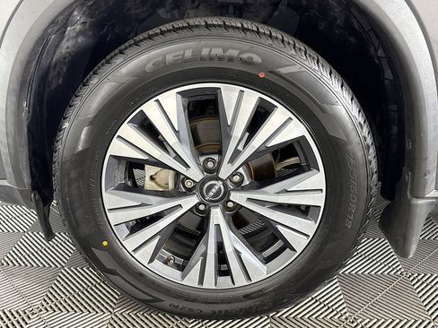 Used 2022 Nissan Rogue SV image 37