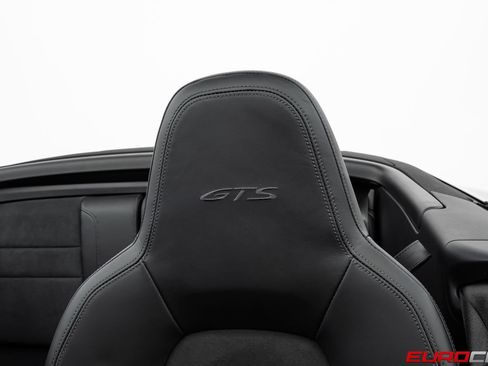 Used 2024 Porsche 911 Carrera GTS RWD image 42