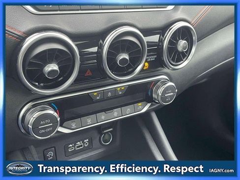 Certified 2024 Nissan Sentra SR w/ SR Premium Package image 30