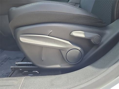 New 2025 Jeep Compass Latitude w/ Altitude Special Edition image 15