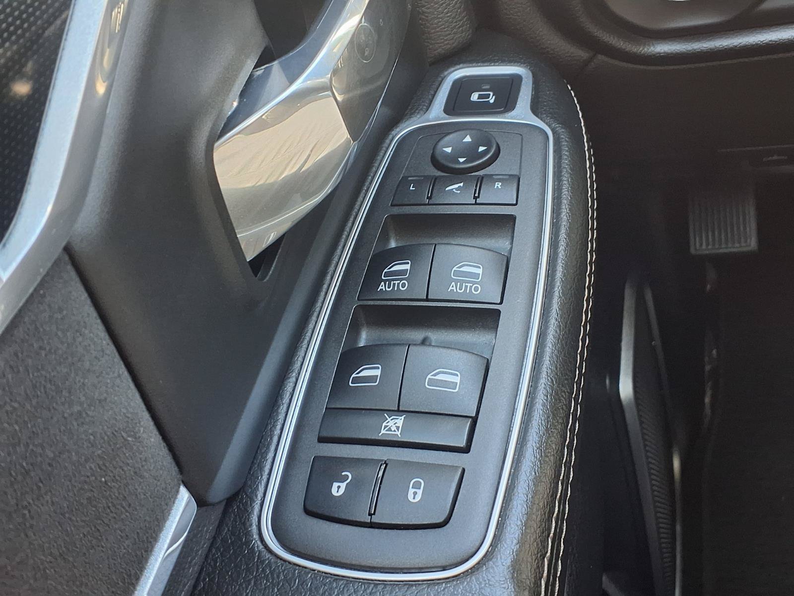 Used 2022 RAM 2500 Laramie w/ Night Edition AWD/4WD image 13