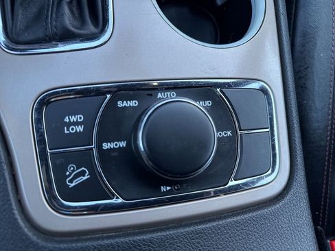 Used 2017 Jeep Grand Cherokee Limited 75th Anniversary image 21