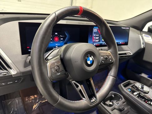 Used 2025 BMW iX M60 image 16
