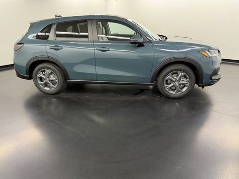New 2027 Honda HR-V LX image 8