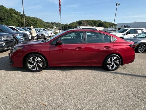 Used 2025 Subaru Legacy Premium AWD/4WD image 2