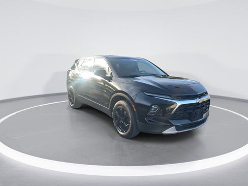 Certified 2023 Chevrolet Blazer LT w/ Driver Confidence Package image 2