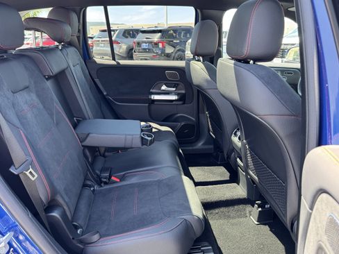 Used 2024 Mercedes-Benz GLB 250 image 35