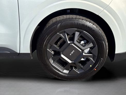 New 2026 Kia Carnival EX image 31