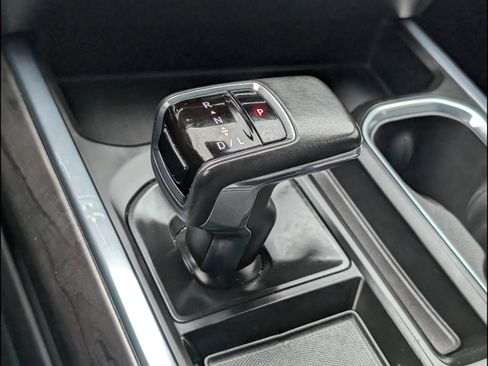 Used 2022 Chevrolet Silverado 1500 LTZ w/ Technology Package AWD/4WD image 15