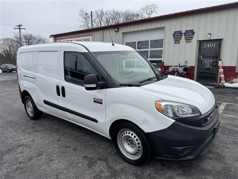 Used 2021 RAM ProMaster City Tradesman image 2