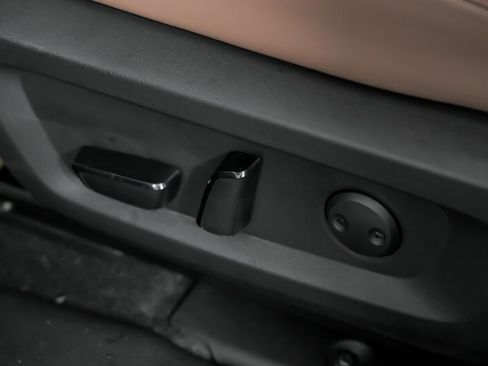 New 2026 Mitsubishi Outlander SEL image 18