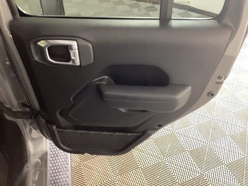 Used 2021 Jeep Wrangler Unlimited Sport image 10