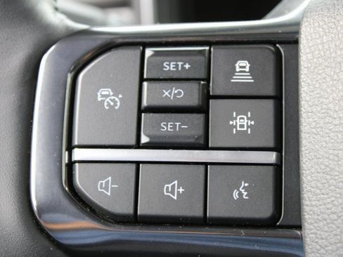 Used 2025 Ford F450 Platinum w/ FX4 Off-Road Package image 65