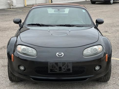 Used 2006 MAZDA MX-5 Miata Grand Touring w/ Premium Pkg image 18