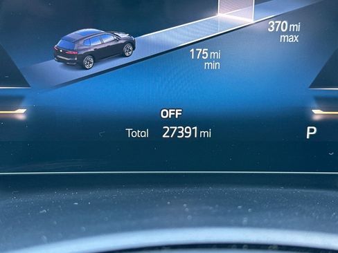 Certified 2023 BMW iX xDrive50 w/ Premium Package image 35