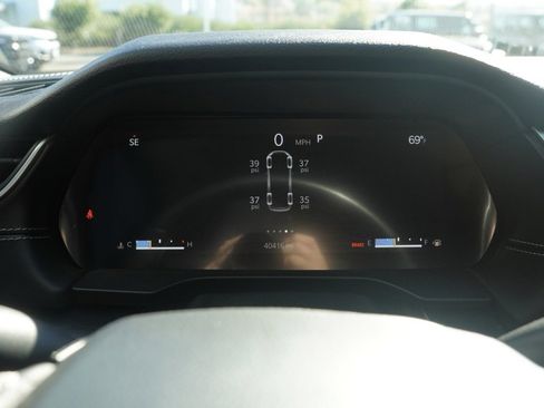 Certified 2022 Jeep Grand Cherokee Laredo w/ Luxury Tech Group I image 15