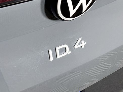 Certified 2024 Volkswagen ID.4 Standard image 25