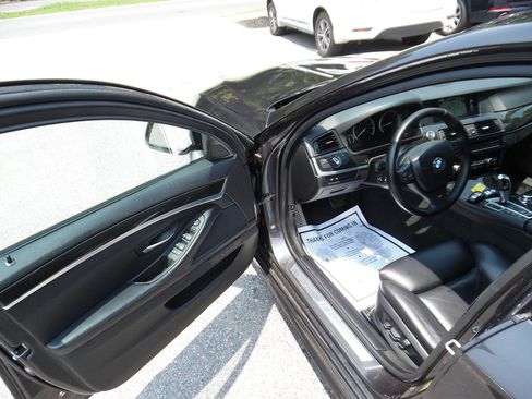 Used 2013 BMW 528i xDrive Sedan AWD/4WD image 10
