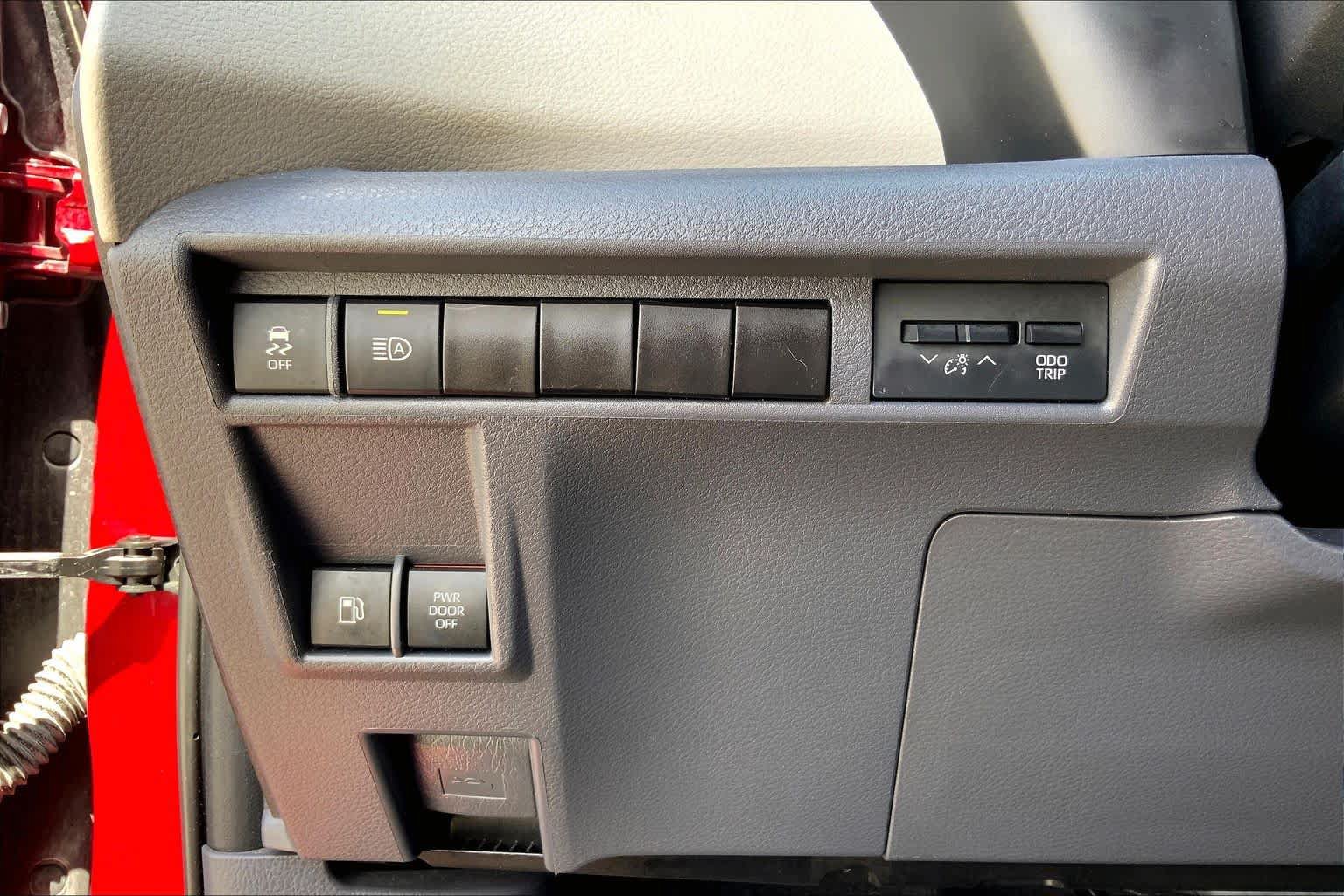 Used 2022 Toyota Sienna LE FWD image 33