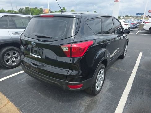 Used 2019 Ford Escape S FWD image 6