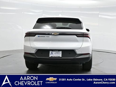 New 2026 Chevrolet Equinox EV LT image 34