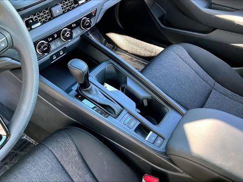 Used 2024 Honda Accord EX image 15