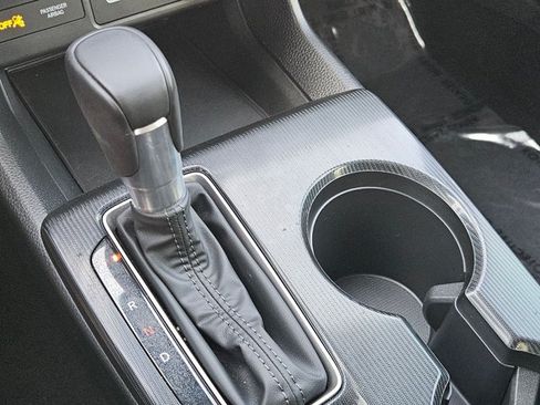 Used 2025 Honda Civic Sport image 12