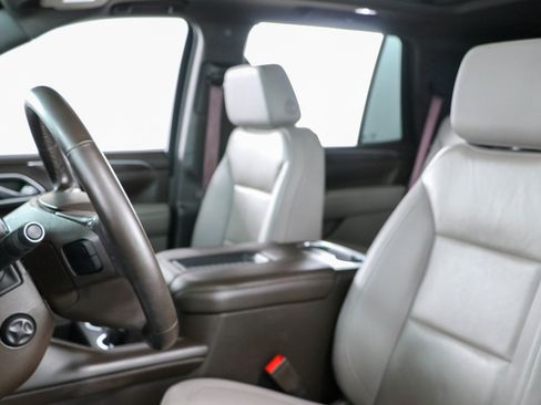 Used 2024 Chevrolet Tahoe LT w/ LT Signature Package RWD image 27