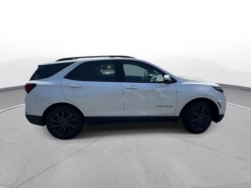 Used 2022 Chevrolet Equinox RS w/ RS Leather Package FWD image 5