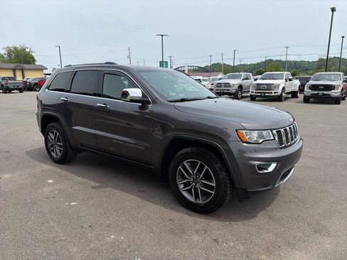 Used 2020 Jeep Grand Cherokee Limited w/ Luxury Group II AWD/4WD image 3