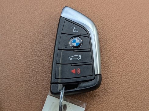 Used 2022 BMW X4 xDrive30i w/ Convenience Package image 31