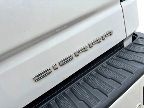 Used 2020 GMC Sierra 1500 Denali AWD/4WD image 9