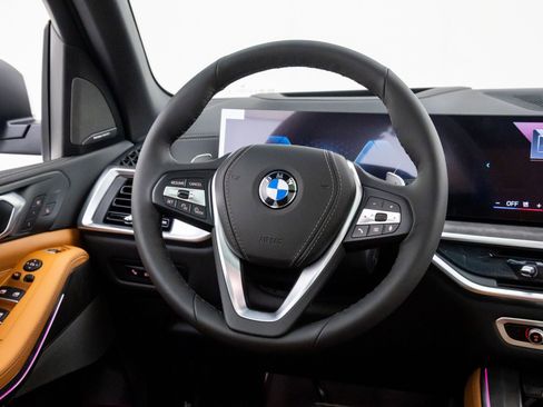 New 2026 BMW X5 xDrive40i w/ Climate Comfort Package AWD/4WD image 12