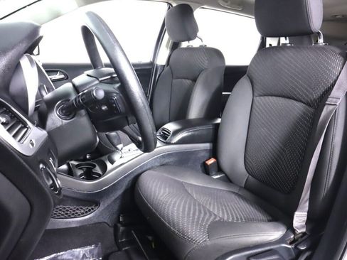 Used 2018 Dodge Journey SXT FWD image 23