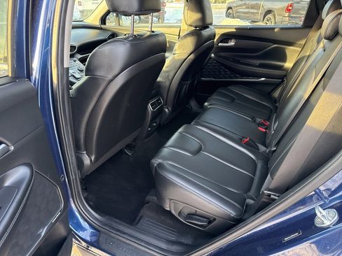 Used 2023 Hyundai Santa Fe SEL w/ Premium Package image 12