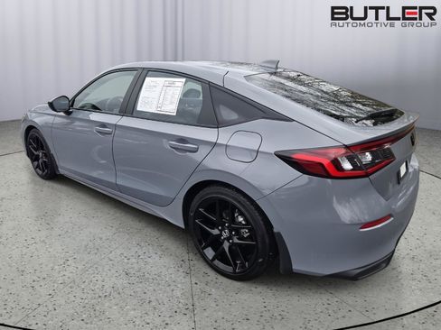 Used 2025 Honda Civic Sport image 8