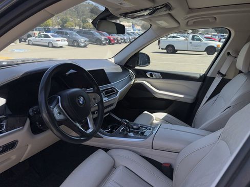 Used 2020 BMW X7 xDrive40i w/ Premium Package AWD/4WD image 11