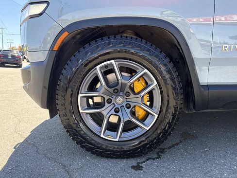 Used 2023 Rivian R1S Adventure AWD/4WD image 2