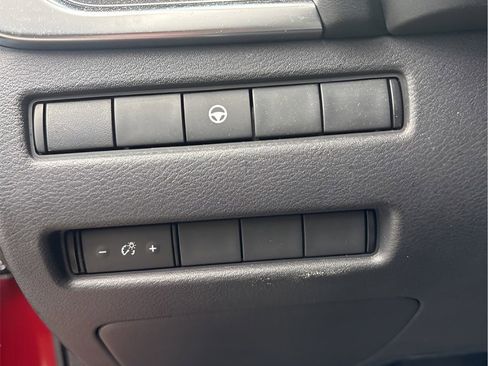 Used 2021 Nissan Rogue SV image 16