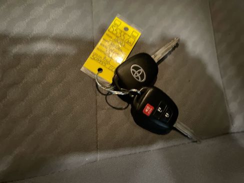 Used 2022 Toyota Tacoma SR5 image 26