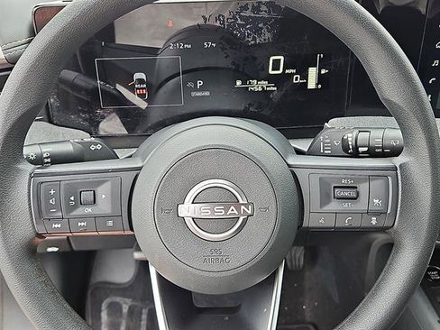 Used 2025 Nissan Kicks SV FWD image 18