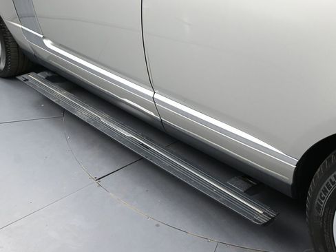 Used 2019 Land Rover Range Rover HSE AWD/4WD image 8