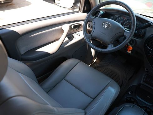 Used 2007 Toyota Sequoia SR5 image 20