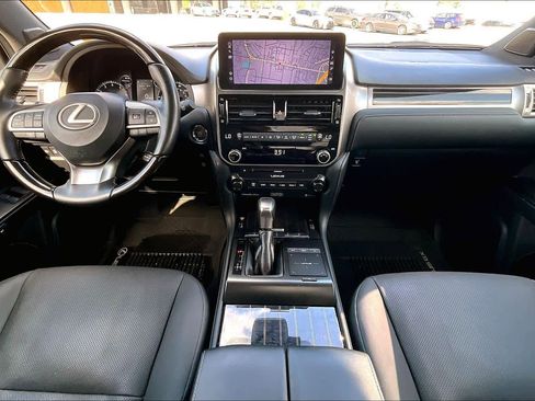 Used 2023 Lexus GX 460 Premium image 16
