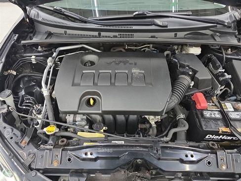 Used 2014 Toyota Corolla LE image 30