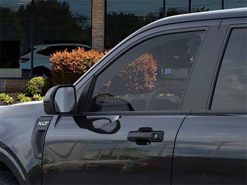 New 2025 Ford Maverick XLT image 21