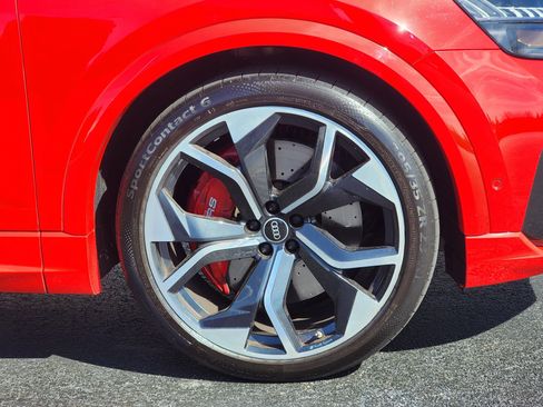 Used 2022 Audi RS Q8 w/ Carbon Optic Package image 7