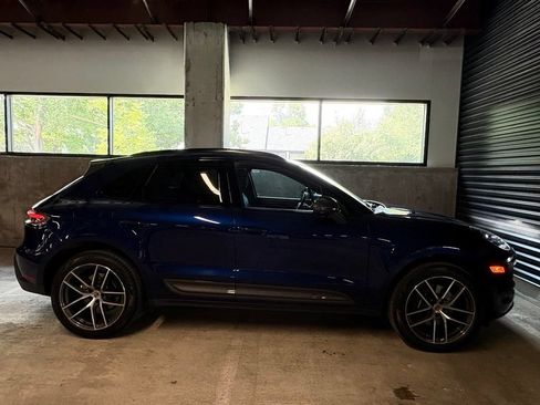 Used 2024 Porsche Macan Turbo AWD/4WD image 9