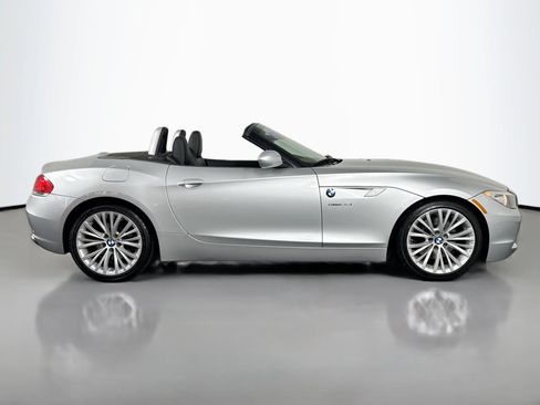 Used 2009 BMW Z4 sDrive35i image 6