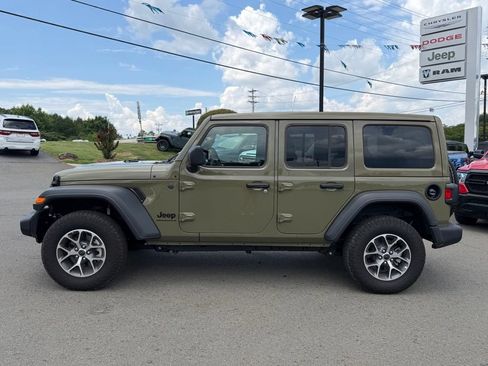 Used 2026 Jeep Wrangler Unlimited Sport AWD/4WD image 8